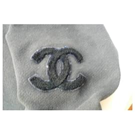 Chanel-CHANEL Black cotton sweatshirt Chanel logo on shoulder TL-Black