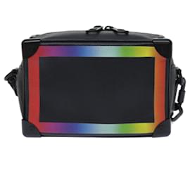 Louis Vuitton-LOUIS VUITTON Taiga Rainbow Mini bolsa de ombro macia M30351 Autenticação de LV 50210NO-Preto