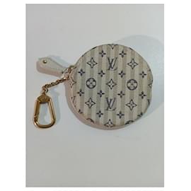 Louis Vuitton-Monederos, carteras, casos-Beige