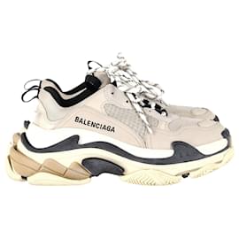 Balenciaga-Balenciaga Triple S Sneakers in Beige Polyester-Beige