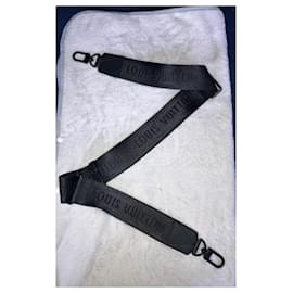 Louis Vuitton-Handbags-Black