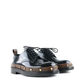 LOUIS VUITTON - Richelieu Slipper aus schwarzem Lackleder (Größe 36) Schwarz