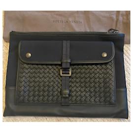 Bottega Veneta-Pochette-Nero