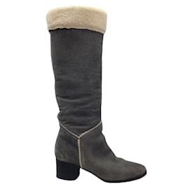 Chanel-Chanel grey / Ivory Shearling Lined CC Logo Tall Leather Boots-Grey