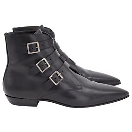 Saint Laurent Gótico 15 Botas de tornozelo em couro preto Preto