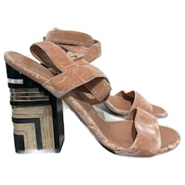 Ciabatte sandali eleganti estive Louis Vuitton - Abbigliamento e Accessori  In vendita a Torino