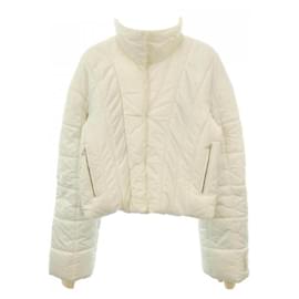 Chanel-Abrigo chaqueta acolchada Chanel-Blanco