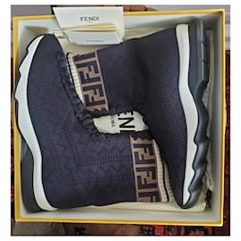 Fendi-Pair of sneakers P 41 IT-Black