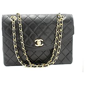 Chanel-CHANEL Bolso de hombro vintage con cadena de media luna acolchado con solapa única-Negro