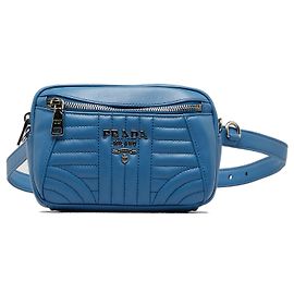 Prada Blue Diagramme Cabrio-Gürteltasche Blau