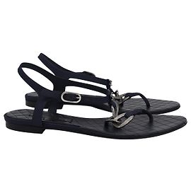 Chanel Chain Flat Ankle Strap Sandals in Navy Blue Leather Navy blue