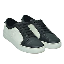 Chanel-white/Black CC Low Top Sneakers-Black