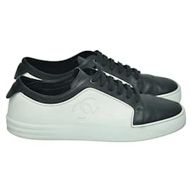 Chanel-white/Black CC Low Top Sneakers-Black