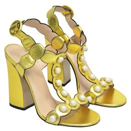 Gucci-Gold Pearl Embellished Willow T Strap Sandals-Golden