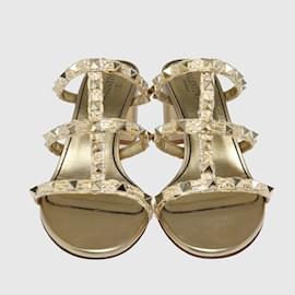 Valentino-Gold Rockstud Raffia Slide Sandal-Golden