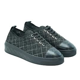 Chanel-Chanel Grey Tweed And Leather CC Cap Toe Low Top Sneakers-Grey