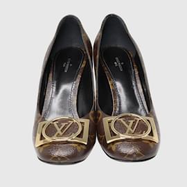 Chaussures Louis Vuitton Femme Logo LV Talons Bas Cuir Noir Fermé Orteil  Taille