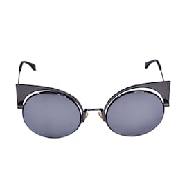 Fendi-Black Runway Cutout Cat-Eye Sunglasses-Black