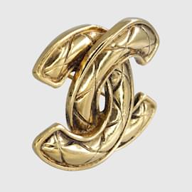 Chanel-Gold CC Quilted Brooch - 1990's-Golden