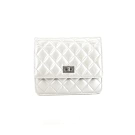 Chanel-Portafoglio riedizione Matelasse con catena-Bianco