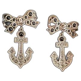 Boucles d'oreilles Chanel CC Ancre Perles de Cristal Argentées Argenté