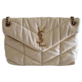 Yves Saint Laurent Puffer pequeno YSL Creme