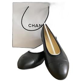 Chanel-Ballerines-Noir