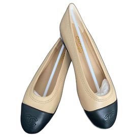 Chanel Ballet flats Black Beige