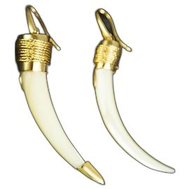 Roberto Cavalli Paire de boucles d'oreilles longues plaquées or en forme de corne Dif. size Blanc
