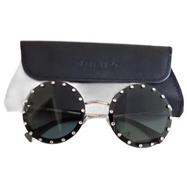 Valentino Black Plastic Sunglasses Black