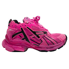 Balenciaga-Balenciaga Dark Pink / Black Bicolor Mesh Runner Sneakers-Pink