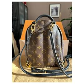 Louis Vuitton Backpack trio (M45538)  Mochila louis vuitton, Mochila  monograma, Sacos