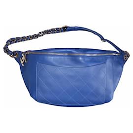Chanel-Chanel x PHARRELL WILLIAMS Waist Belt bag-Bleu,Bijouterie dorée