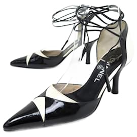 Chanel-NEW VINTAGE CHANEL SHOES 37 BICOLOR BLACK WHITE PATENT LEATHER PUMPS-Other