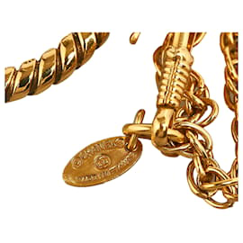 Chanel-Chanel Gold Pendant Necklace-Golden