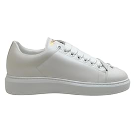 Autre Marque-Sneakers Vivetta in pelle bianca con gatto-Bianco