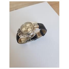 Fendi-Fine watches-Silvery