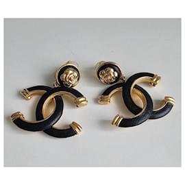 Chanel-Ohrringe-Gold hardware
