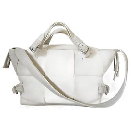 Bottega Veneta ARCO TOOL  INTRECCIO  GM Blanc cassé