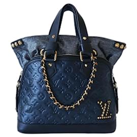 Louis Vuitton bag Capucines Rose Beige Leather 3D model