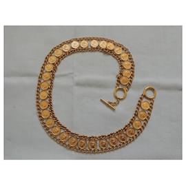 chanel pearl bracelet vintage