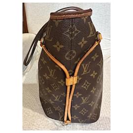 Louis Vuitton-MONOGRAMA NEVERFULL MM-Castanho escuro