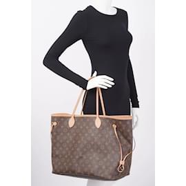 Bag - MM - Tote - Neverfull - Hand - M40156 – Bolso de mano Louis Vuitton  Saint Jacques modelo grande en cuero Epi negro - Louis - Кроссовки  брендовые louis v