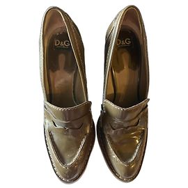 D&G Tacones Dorado Otro