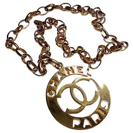 Chanel Collar largo Medallón XL CC dorado Dorado