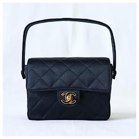 Chanel Vintage Zipped Boston in Choc Box Stitched Navy Blue Soft Caviar -  SOLD