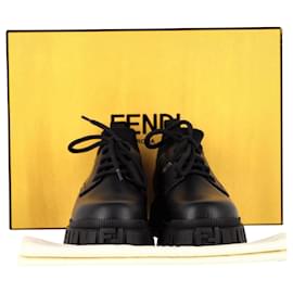 Fendi-Zapatos brogue Fendi Force en cuero negro-Negro