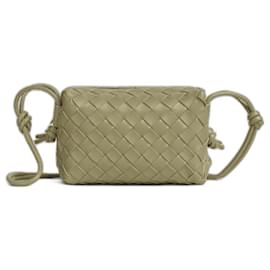 Bottega Veneta-Mini sac à bandoulière pour appareil photo-Beige