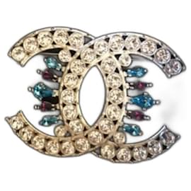 NEW AUTHENTIC Chanel Brooch CC logo- accented w/ Crystals and Lambskin  Leather