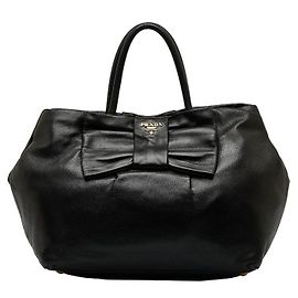 Prada Fiocco-Schleifentasche aus Leder Schwarz